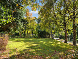 Photo 17- click for photo gallery